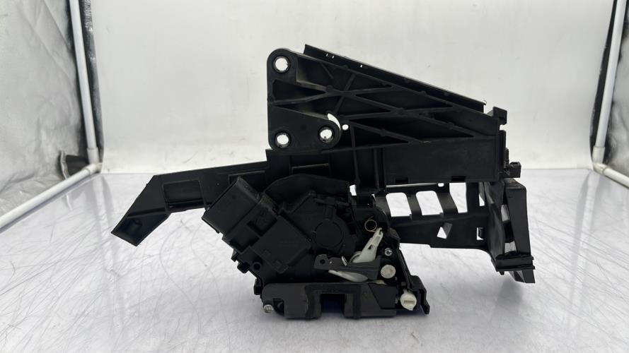 Serrure arriere droit FORD C-MAX 1 PHASE 2 Diesel