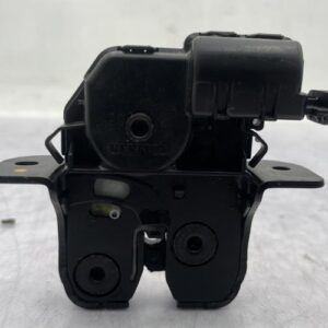 Serrure de coffre RENAULT CLIO 4 PHASE 2 Diesel