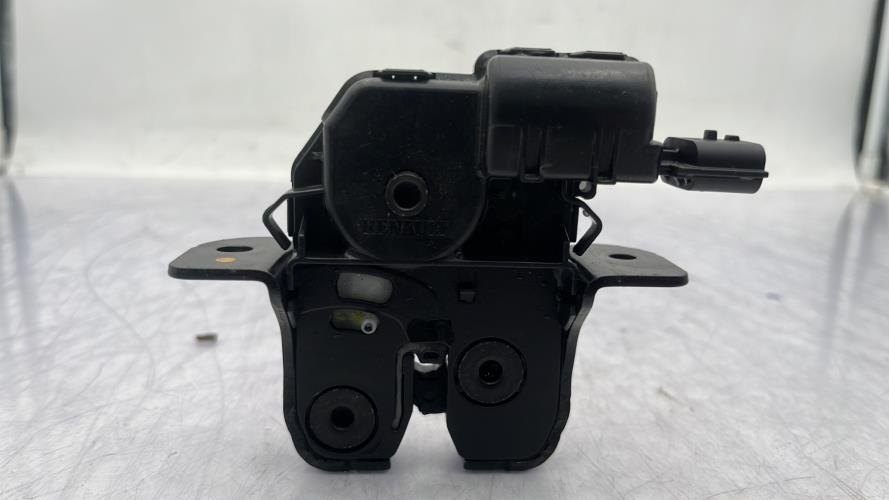 Serrure de coffre RENAULT CLIO 4 PHASE 2 Diesel