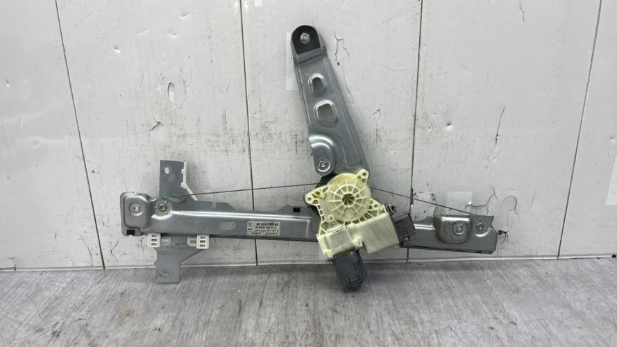 Leve vitre electrique avant droit PEUGEOT 5008 1 PHASE 2 Diesel