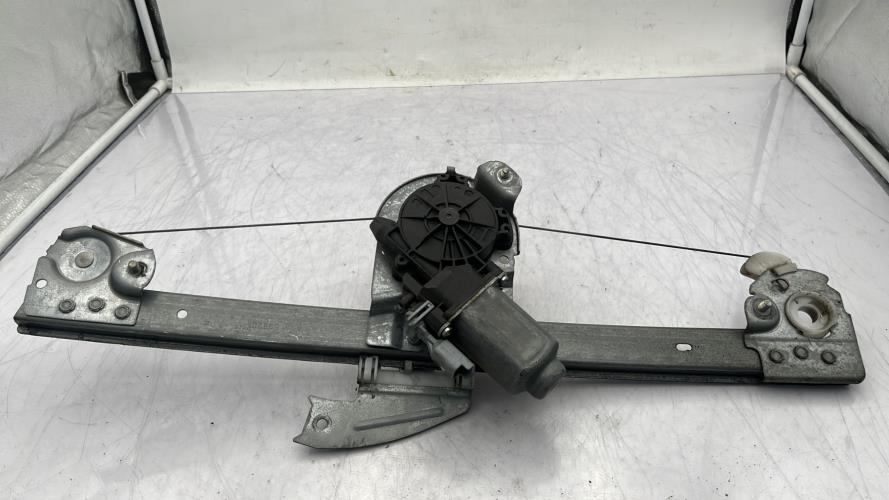 Leve vitre electrique avant gauche PEUGEOT 107 PHASE 2 Essence