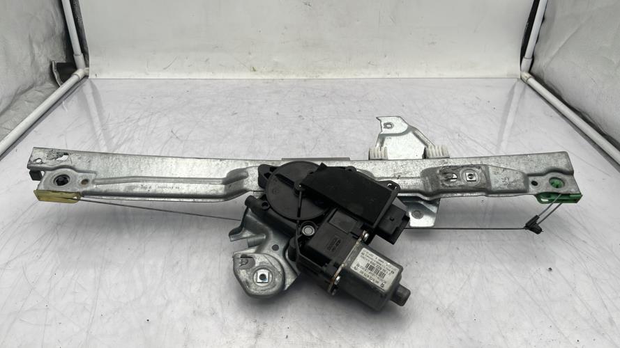 Leve vitre electrique avant droit PEUGEOT 308 1 PHASE 2 Diesel