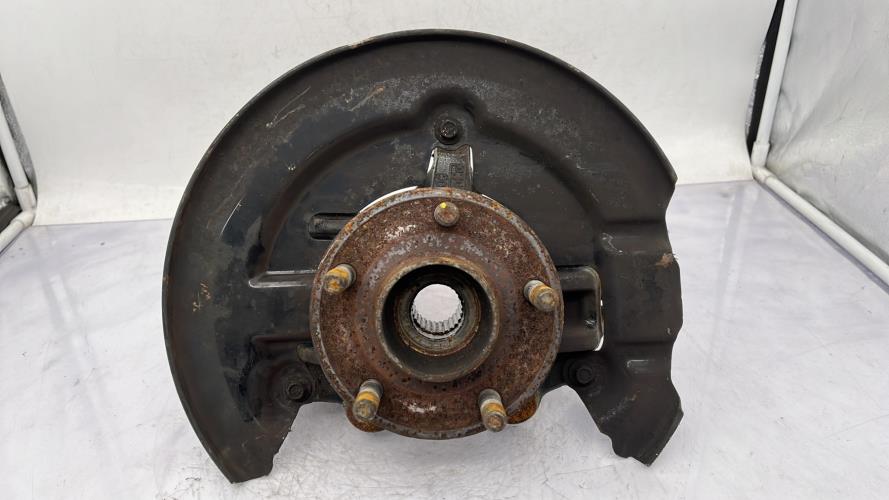 Fusee avant gauche FORD C-MAX 2 PHASE 1 Diesel