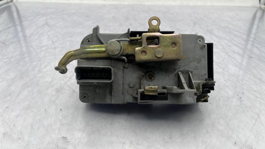 Serrure avant gauche PEUGEOT 807 Diesel