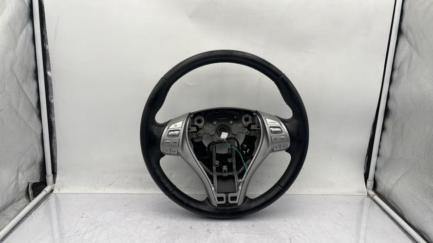 Volant NISSAN PULSAR Diesel