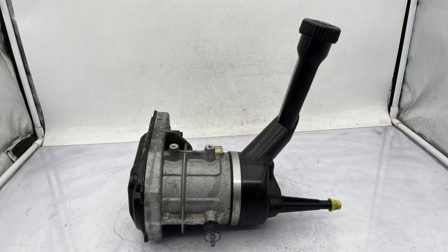 Pompe de direction PEUGEOT 308 1 PHASE 1 Diesel