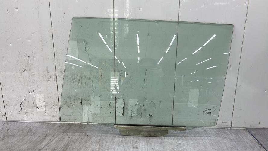 Vitre arriere gauche TOYOTA AVENSIS 2 PHASE 2 BREAK Diesel