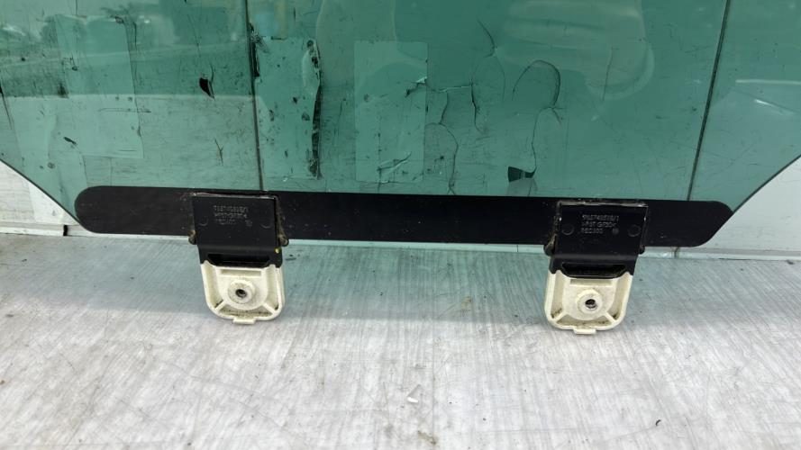 Vitre arriere gauche CITROEN C5 2 BREAK Diesel