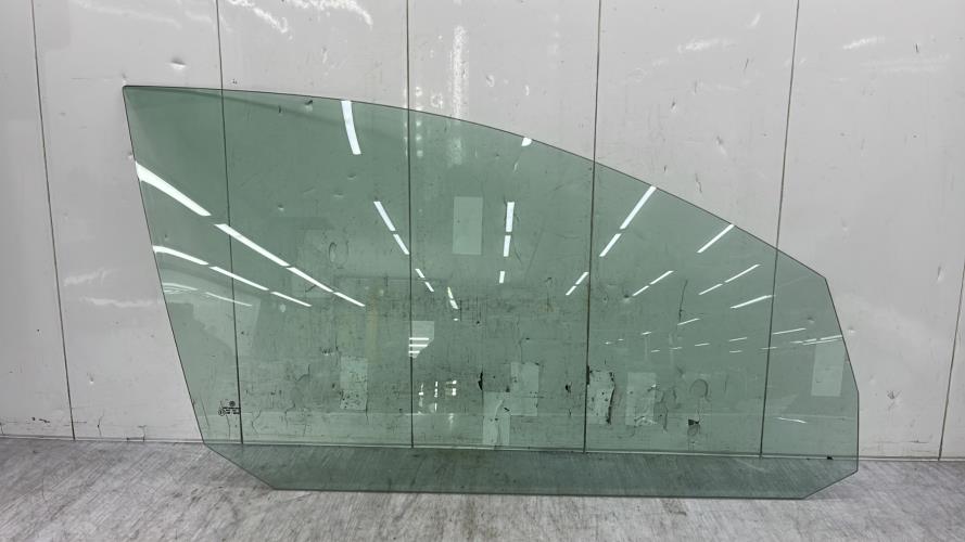 Vitre avant droit VOLKSWAGEN GOLF 5 Diesel