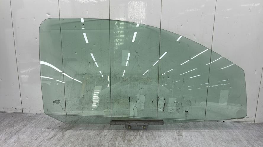 Vitre avant droit FORD KA 1 PHASE 1 Essence