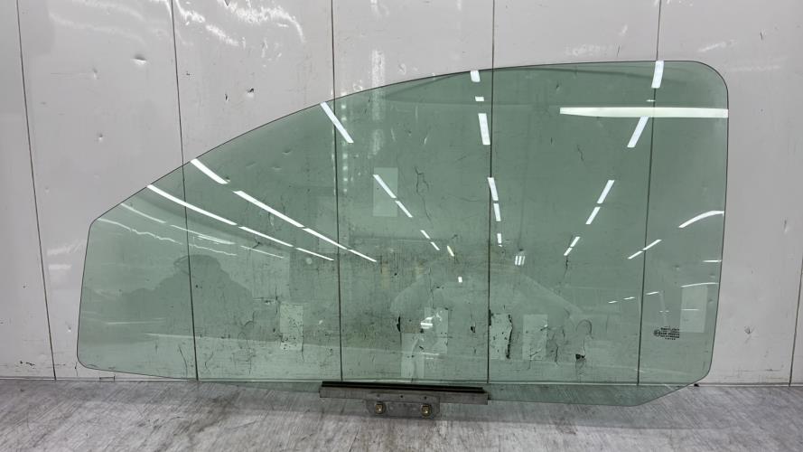 Vitre avant gauche FORD KA 1 PHASE 1 Essence