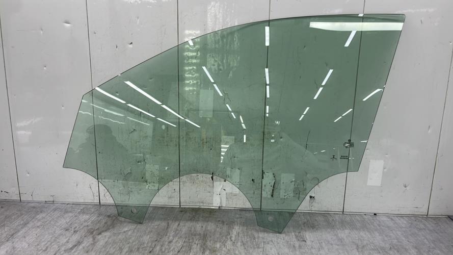 Vitre avant gauche VOLKSWAGEN T-ROC PHASE 1 Diesel