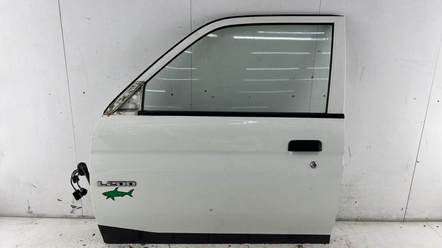 Porte avant gauche MITSUBISHI L 200 2 Diesel