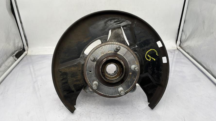 Fusee avant gauche OPEL INSIGNIA 1 PHASE 2 BREAK Diesel