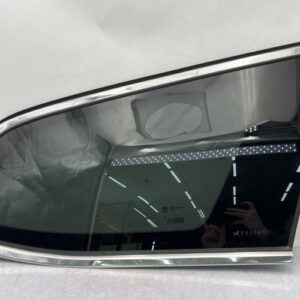 Custode arriere droit PEUGEOT 308 2 SW PHASE 1 BREAK Diesel