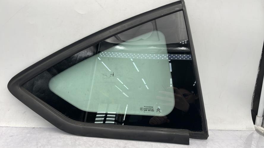 Custode arriere droit CITROEN C4 1 PHASE 2 Diesel