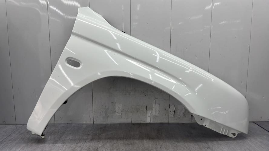 Aile avant droit MITSUBISHI L 200 2 Diesel