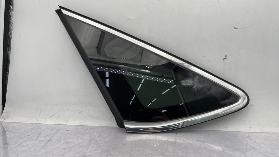 Custode arriere gauche HYUNDAI I 40 PHASE 2 Diesel