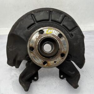 Fusee avant gauche VOLKSWAGEN POLO 5 PHASE 1 Diesel