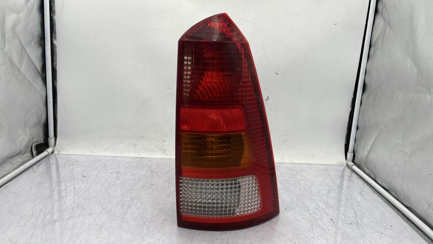 Feu arriere principal droit (feux) FORD FOCUS 1 BREAK Diesel