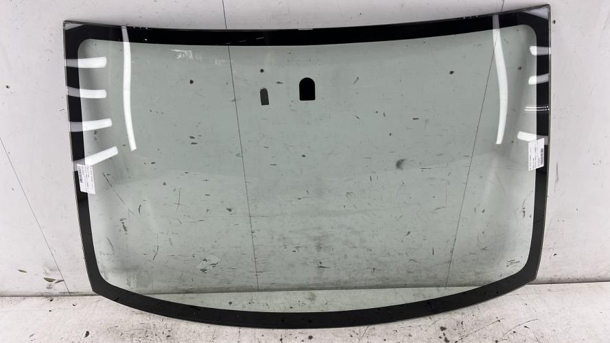 Pare brise TOYOTA YARIS 1 PHASE 1 Essence