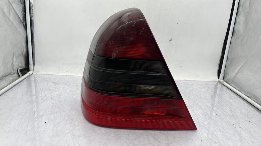 Feu arriere principal gauche (feux) MERCEDES CLASSE C 202 PHASE 1 Diesel