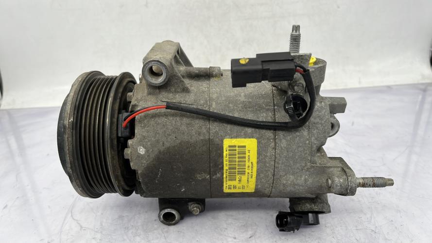 Compresseur clim FORD FIESTA 6 PHASE 2 Essence