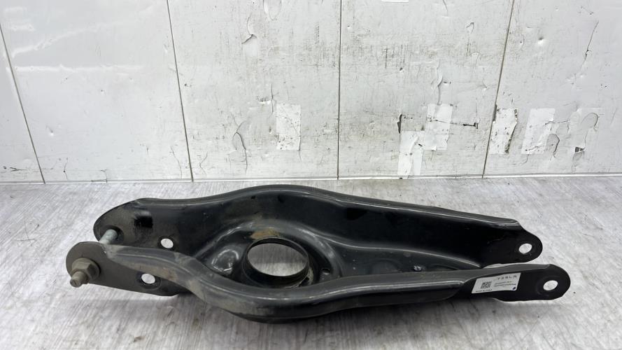 Bras de suspension arriere gauche TESLA MODEL 3 5YJ3 Electricité