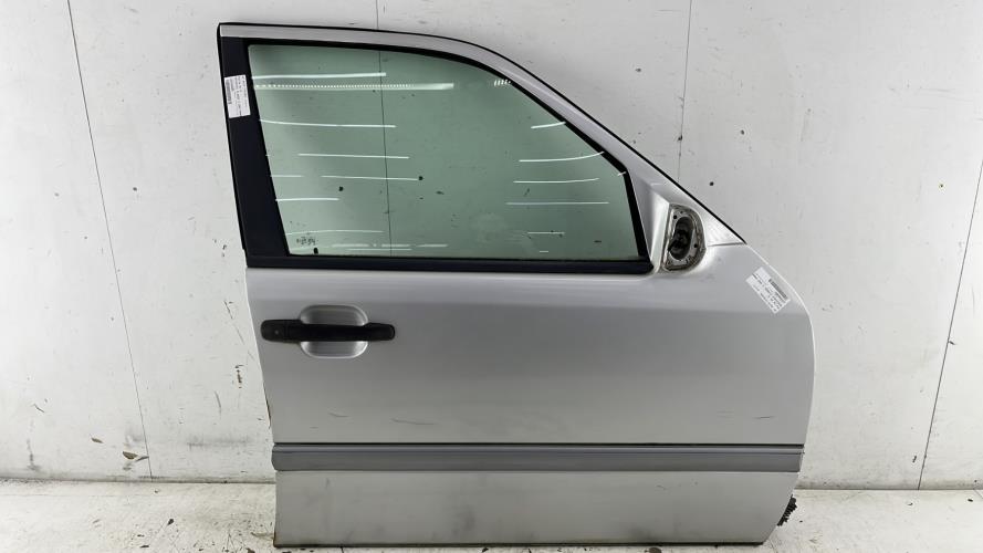 Porte avant droit MERCEDES CLASSE C 202 PHASE 1 Diesel