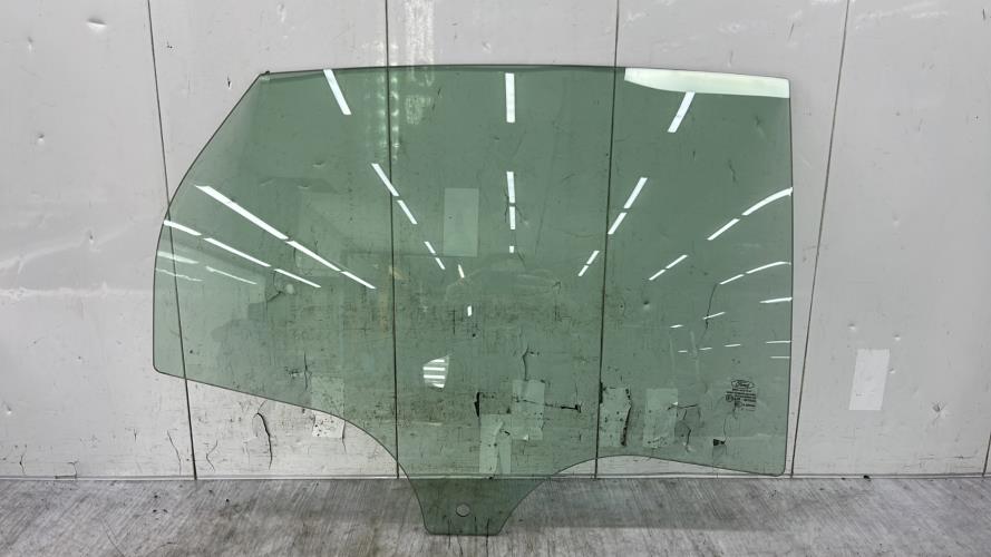 Vitre arriere droit FORD FOCUS 3 PHASE 1 Diesel