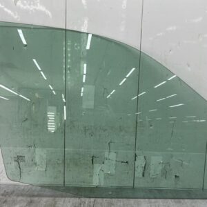 Vitre avant droit RENAULT CLIO 2 PHASE 2 Essence