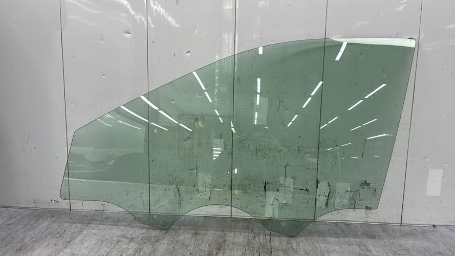 Vitre avant gauche SEAT ARONA PHASE 1 Essence