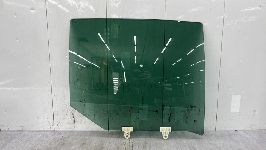 Vitre arriere droit RENAULT MEGANE 3 PHASE 1 Diesel