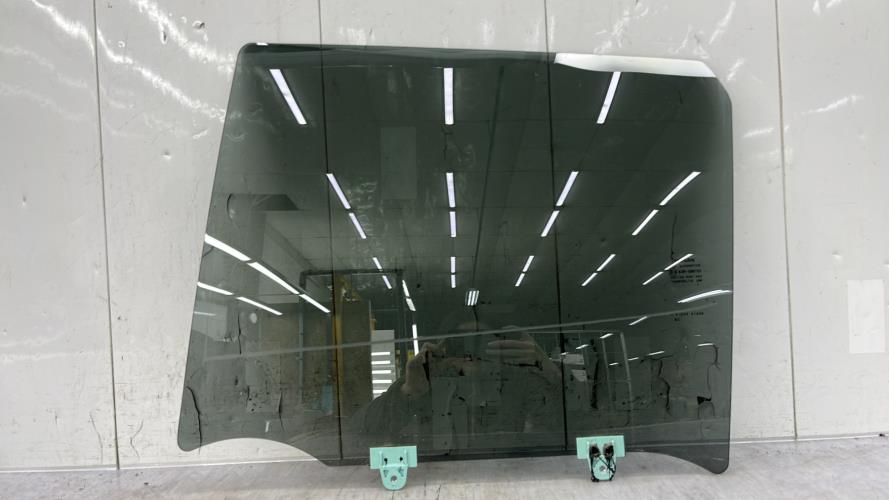 Vitre arriere gauche NISSAN JUKE 1 PHASE 2 Diesel