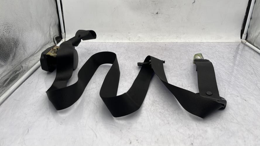 Ceinture arriere droit MERCEDES 300 W124 PHASE 1 Essence