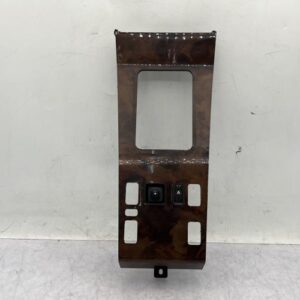 Revetement MERCEDES 300 W124 PHASE 1 Essence