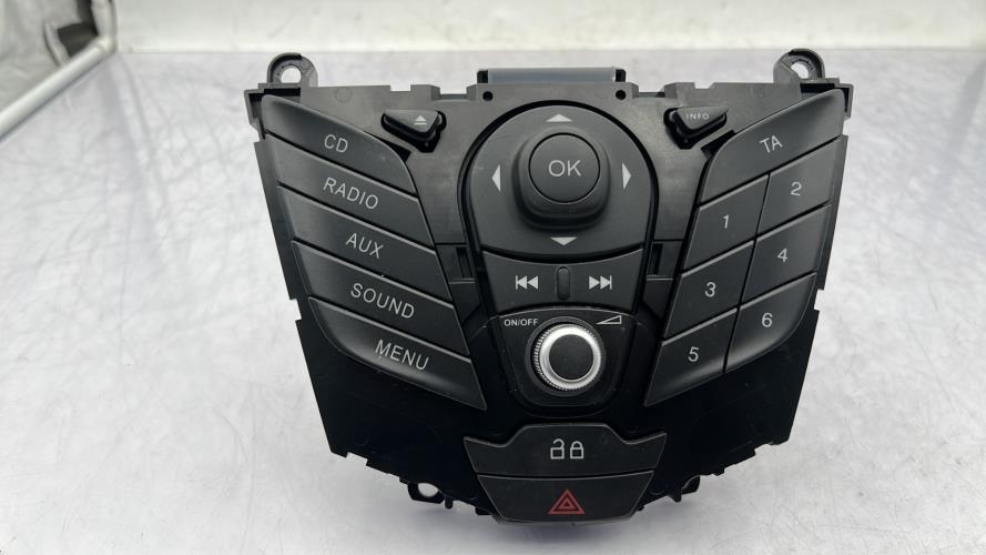 Facade autoradio FORD FIESTA 6 PHASE 2 Essence