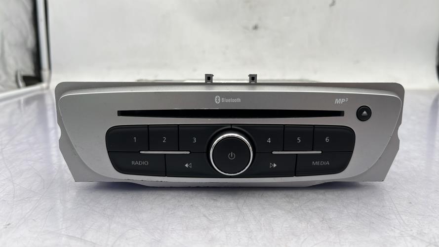 Autoradio d'origine RENAULT MEGANE 3 PHASE 3 BREAK Diesel