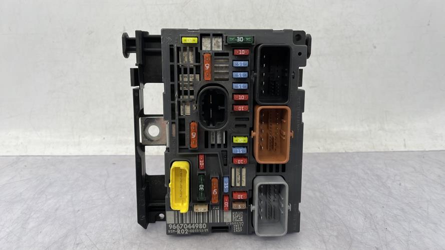 Boitier servitude moteur (BSM) PEUGEOT 3008 1 PHASE 1