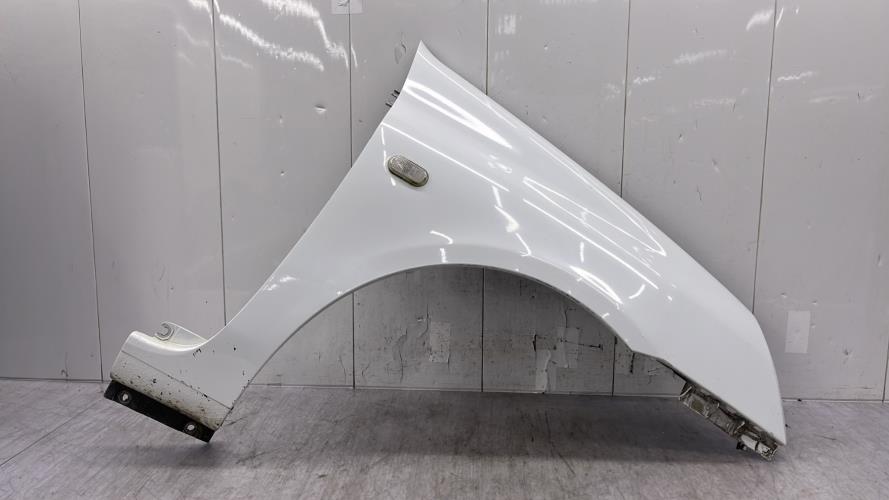 Aile avant droit RENAULT CLIO 2 PHASE 2 Essence