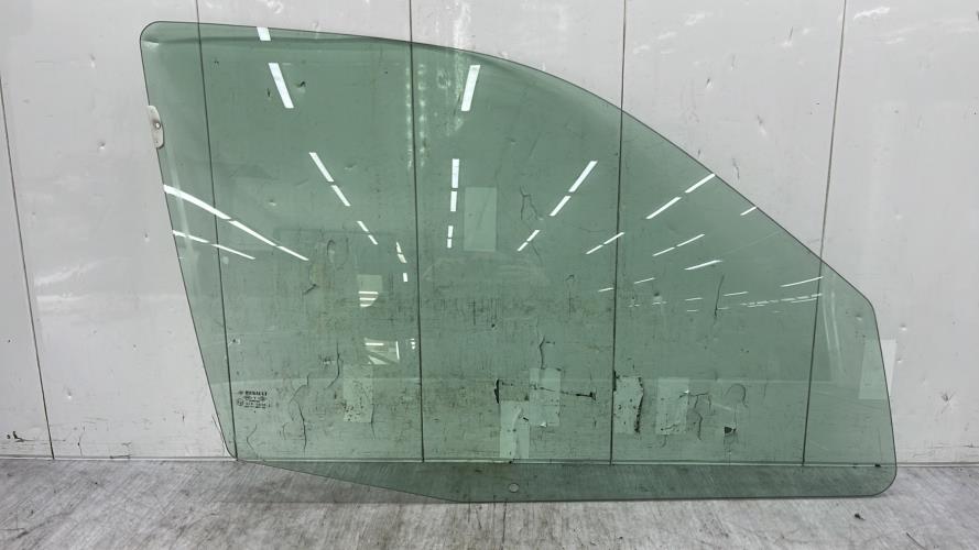 Vitre avant droit RENAULT CLIO 2 PHASE 2 Diesel