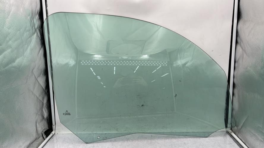 Vitre avant droit CITROEN C3 PICASSO PHASE 1 Diesel