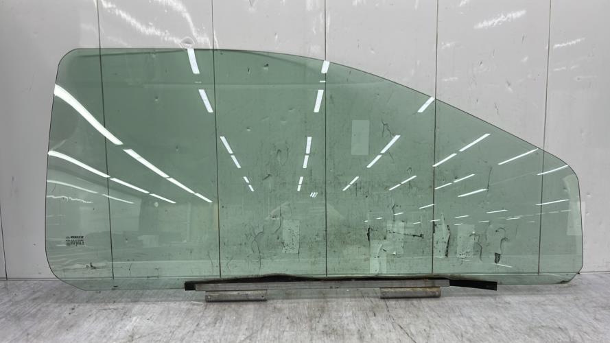 Vitre avant droit RENAULT TWINGO 1 PHASE 3 Essence