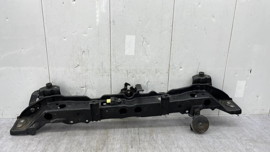 Traverse superieure TOYOTA VERSO-S PHASE 1 Diesel