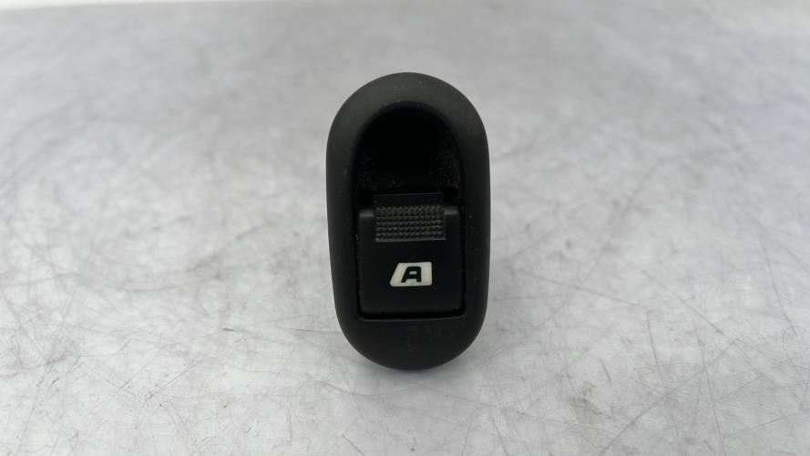Interrupteur de leve vitre avant droit CITROEN C3 1 PHASE 1 Essence
