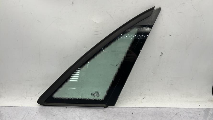 Custode arriere droit AUDI A4 2 PHASE 1 Diesel