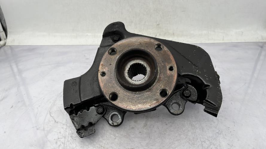 Fusee avant droit PEUGEOT BIPPER Diesel