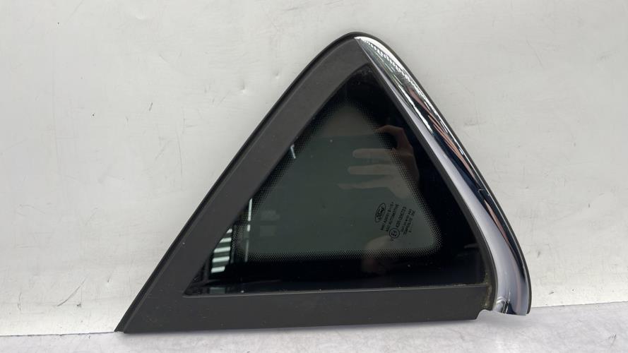 Custode arriere gauche FORD FIESTA 6 PHASE 2 Diesel