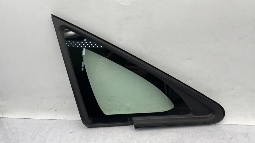 Custode avant droit TOYOTA VERSO-S PHASE 1 Diesel