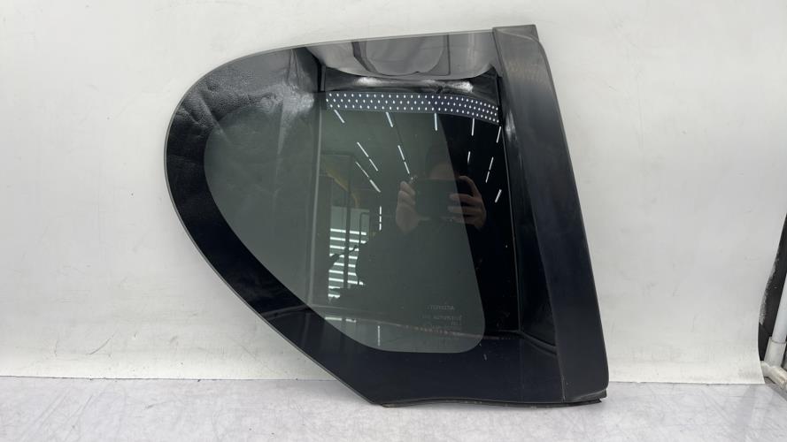 Custode arriere gauche TOYOTA IQ Essence